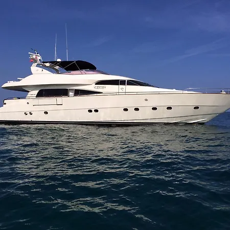 Leigh Yacht Barcelona