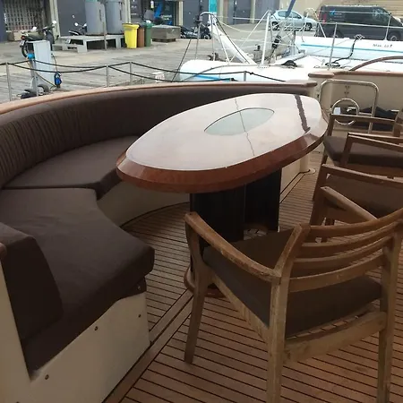 Leigh Yacht