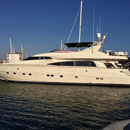 Leigh Yacht Barcelona