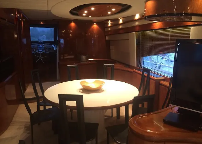 Úszó hotel Leigh Yacht Barcelona