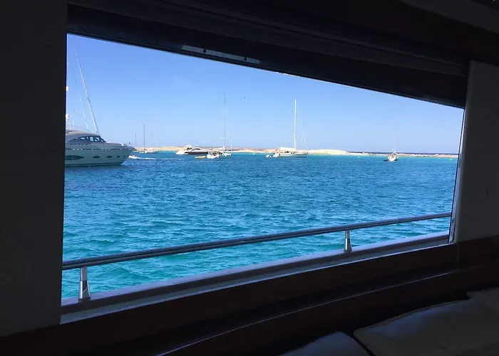 Úszó hotel Leigh Yacht Barcelona